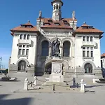 3 Rooms, Nearby Casino, Cliff, Port, Aquarium, Beach, Ovidius Square Апартаменты
