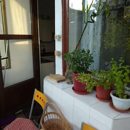 3 Rooms, Nearby Casino, Cliff, Port, Aquarium, Beach, Ovidius Square *