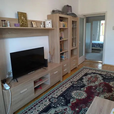 3 Rooms, Nearby Casino, Cliff, Port, Aquarium, Beach, Ovidius Square Lejlighed *